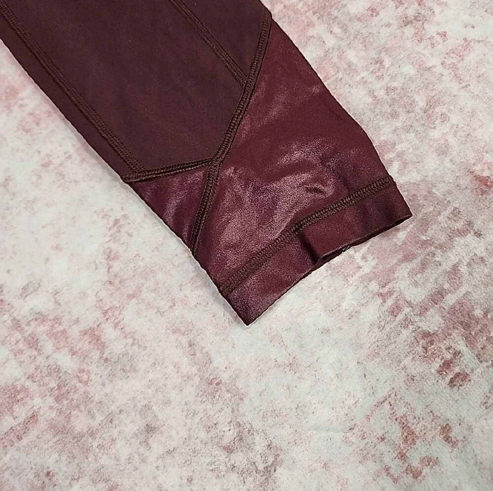 Lululemon Pace Queen Tight 7/8 Crop Bordeaux Drama Maroon Raspberry Pink Size 6